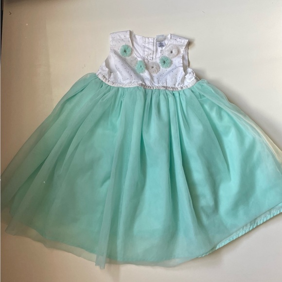 Beautiful girls dress; worn once; size 3 - Picture 3 of 4
